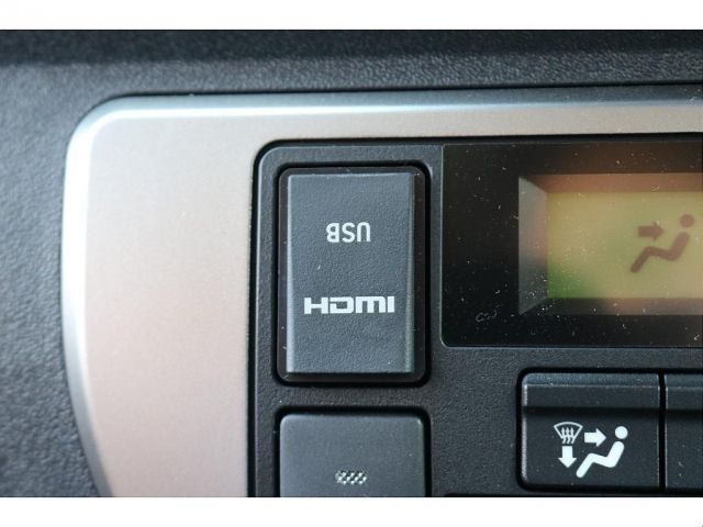 TOYOTA HIACE VAN 4WD 2026 Image 31