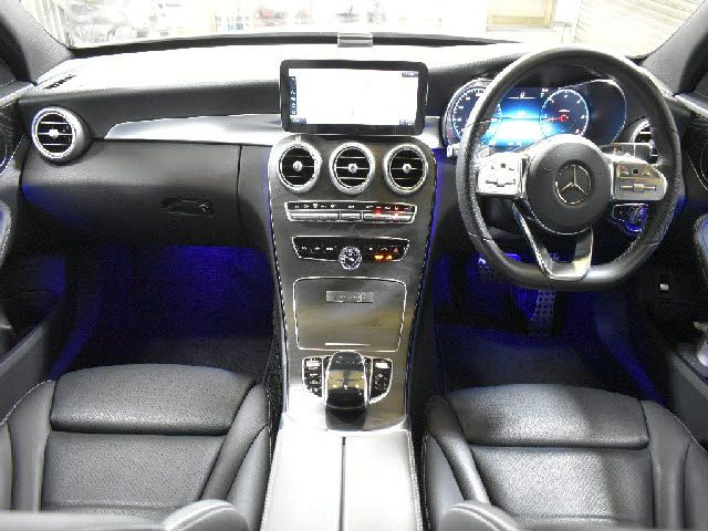 MERCEDES BENZ C CLAS 2020 Image 31