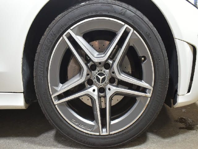 MERCEDES BENZ C CLAS 2020 Image 31