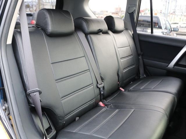 TOYOTA LANDCRUISER PRADO 2015 Image 31