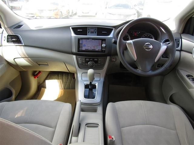 NISSAN SYLPHY 2018 Image 31