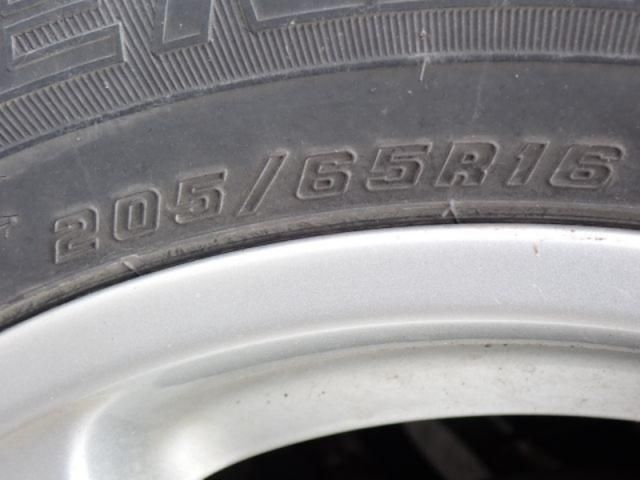 TOYOTA VOXY 2009 Image 31