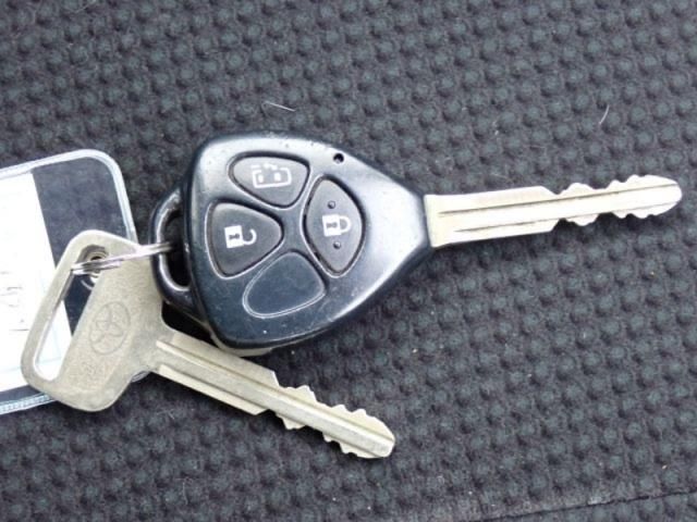 TOYOTA VOXY 2009 Image 31