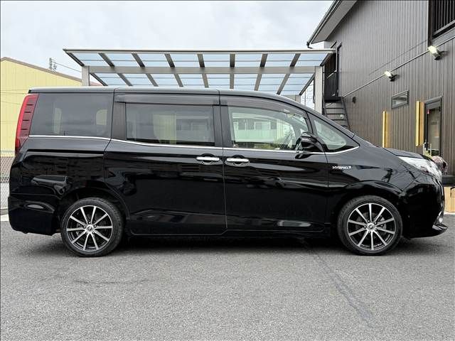 TOYOTA ESQUIRE HYBRID 2015 Image 31