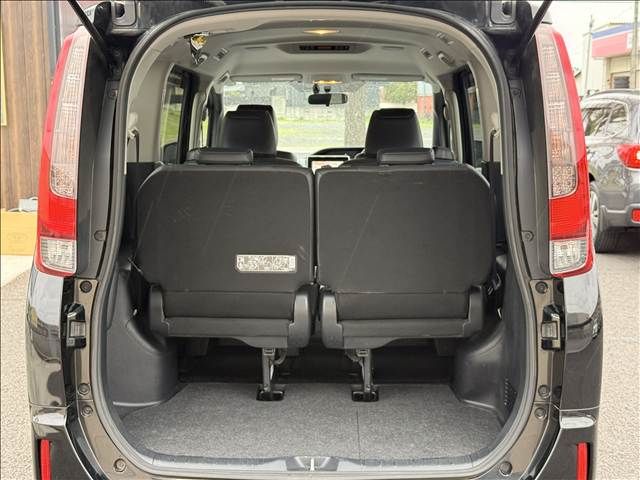 TOYOTA ESQUIRE HYBRID 2015 Image 31