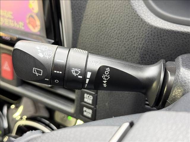 TOYOTA ESQUIRE HYBRID 2015 Image 31