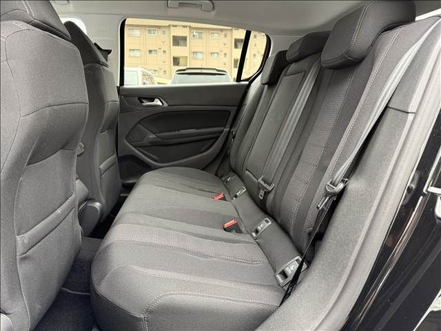 PEUGEOT 308 2017 Image 31