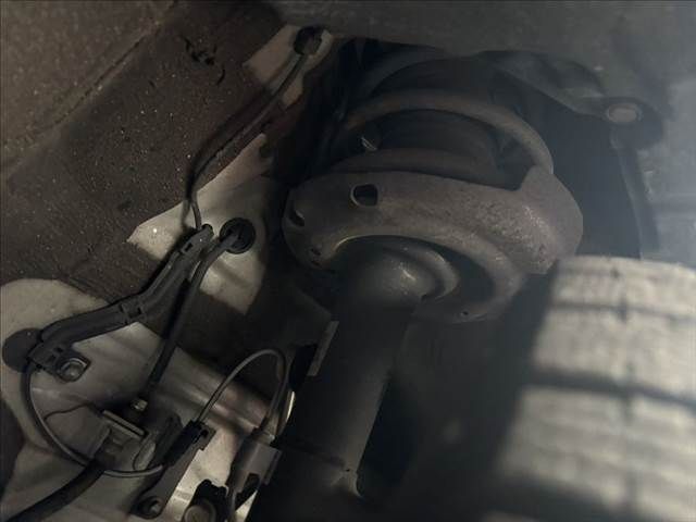 TOYOTA PRIUS 4WD 2023 Image 31