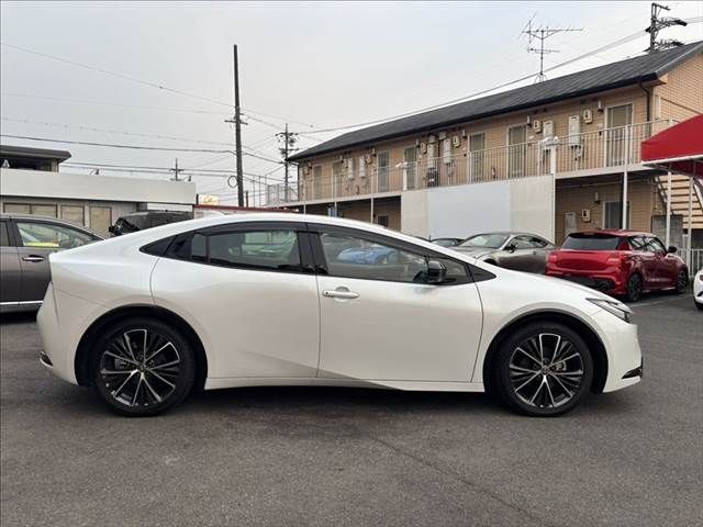 TOYOTA PRIUS 4WD 2023 Image 31