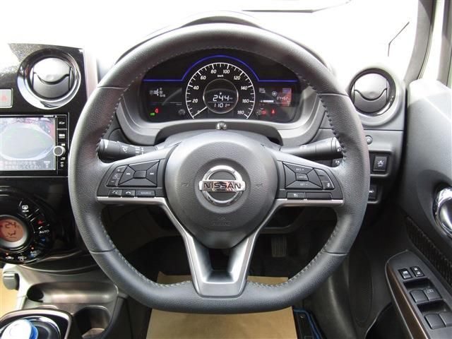 NISSAN NOTE 2018 Image 31