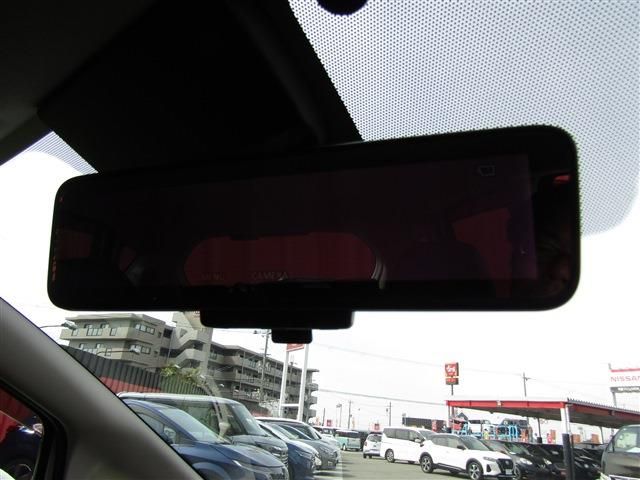 NISSAN NOTE 2018 Image 31