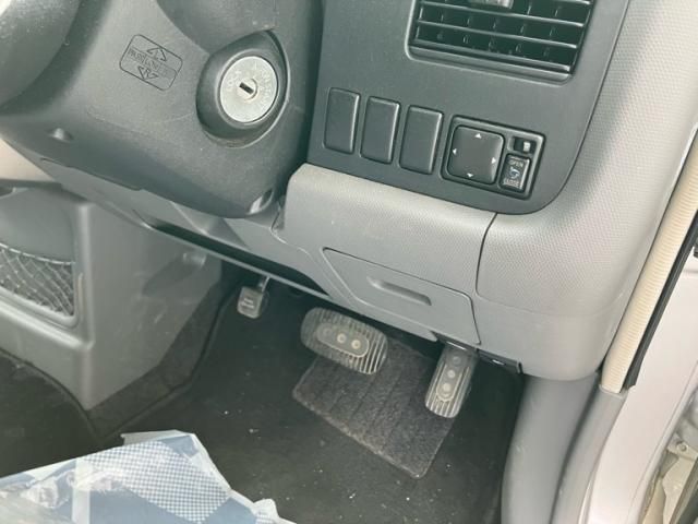 NISSAN CUBE 2003 Image 31