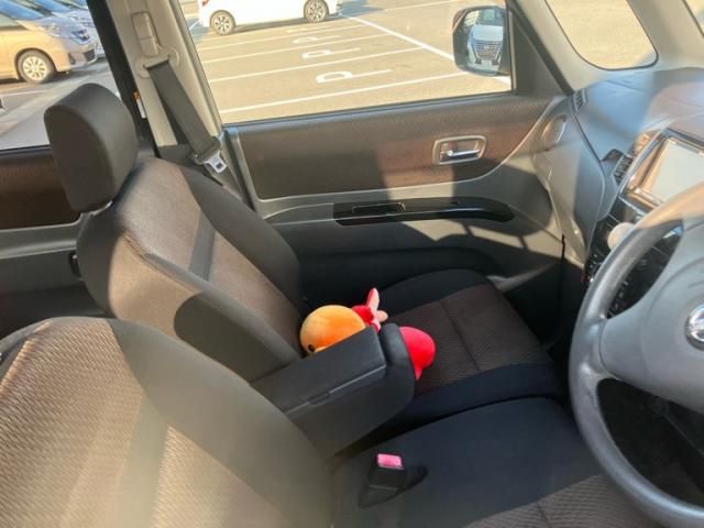 NISSAN ROOX 2011 Image 31