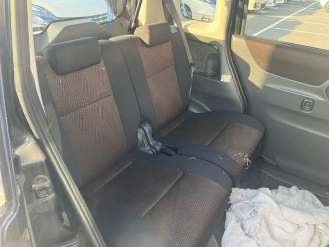 NISSAN ROOX 2011 Image 31