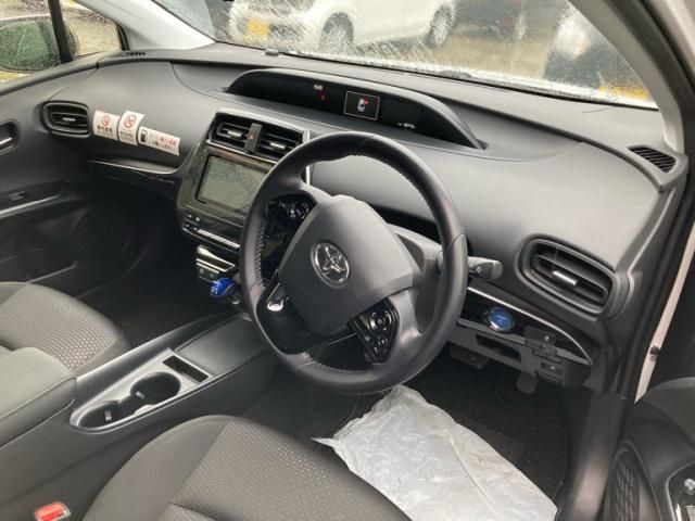 TOYOTA PRIUS 4WD 2022 Image 31