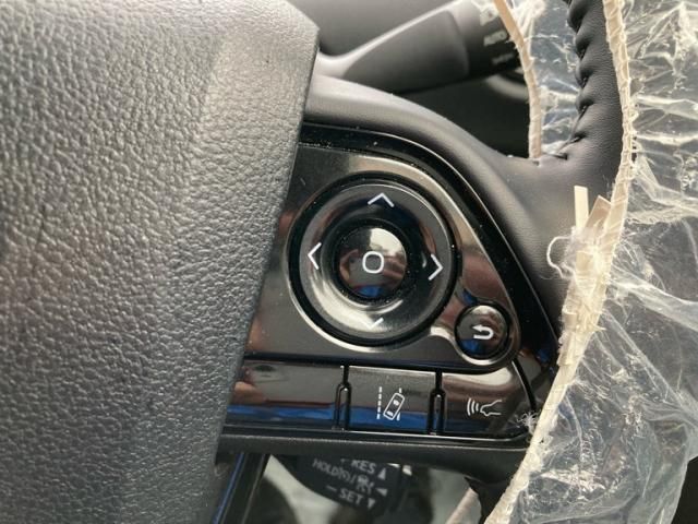 TOYOTA PRIUS 4WD 2022 Image 31