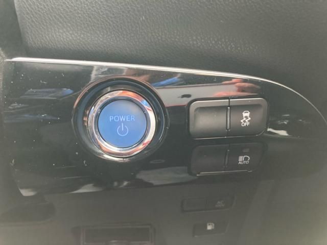 TOYOTA PRIUS 4WD 2022 Image 31