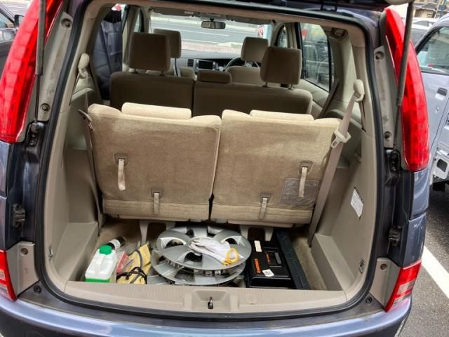 TOYOTA ISIS 2005 Image 31