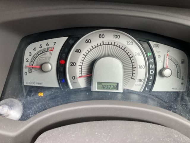 TOYOTA ISIS 2005 Image 31