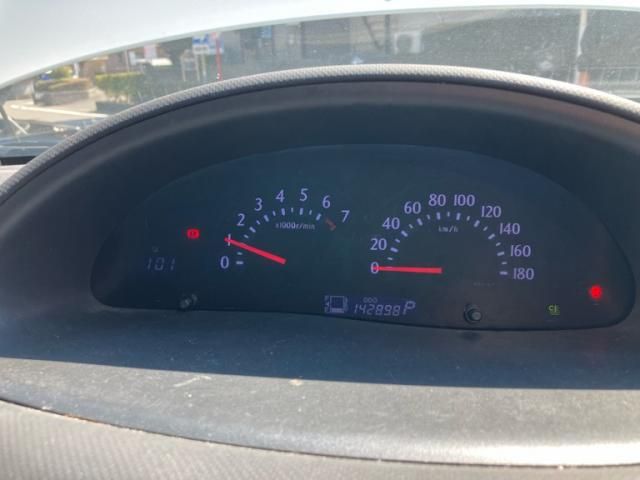 TOYOTA SIENTA 2012 Image 31