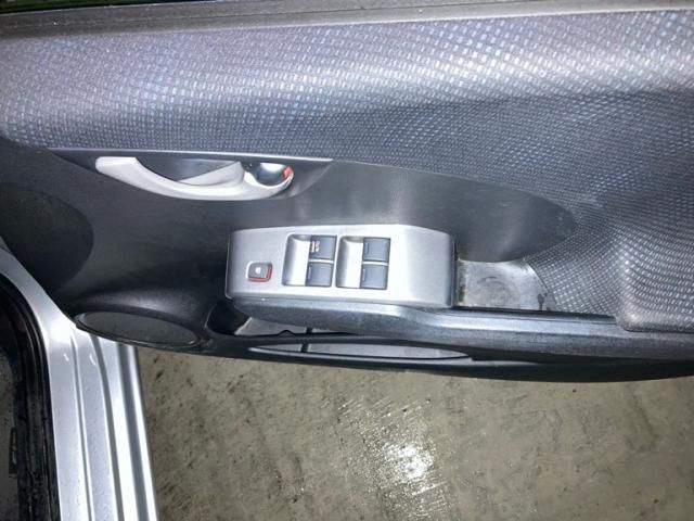 HONDA FIT 4WD 2013 Image 31