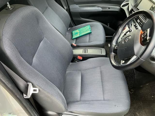 TOYOTA SIENTA HYBRID 2016 Image 31