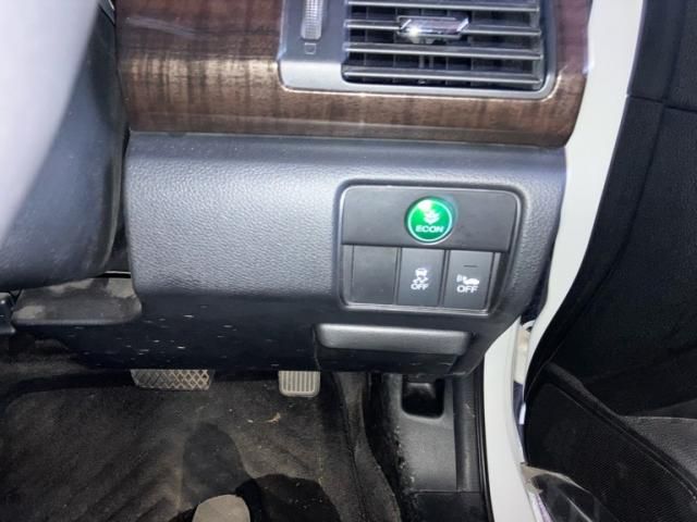 HONDA ACCORD HYBRID 2013 Image 31