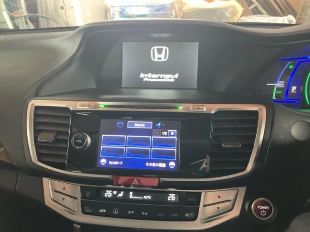 HONDA ACCORD HYBRID 2013 Image 31
