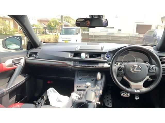 TOYOTA LEXUS CT200H 2015 Image 31
