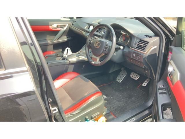 TOYOTA LEXUS CT200H 2015 Image 31