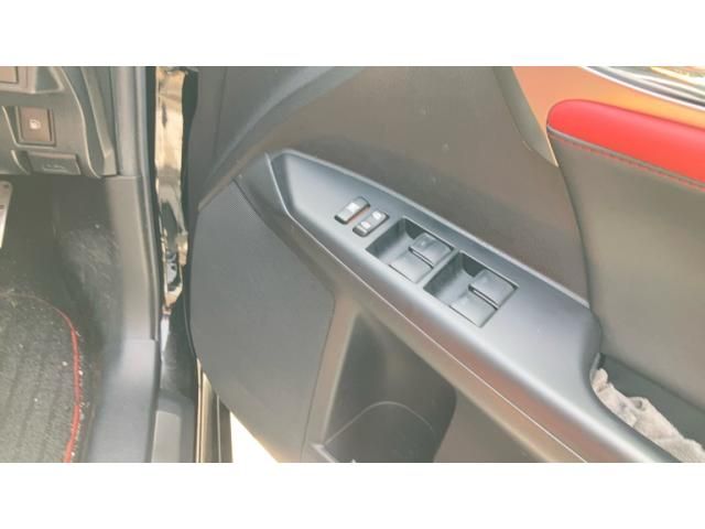 TOYOTA LEXUS CT200H 2015 Image 31