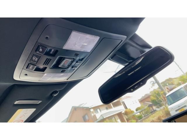 TOYOTA LEXUS CT200H 2015 Image 31