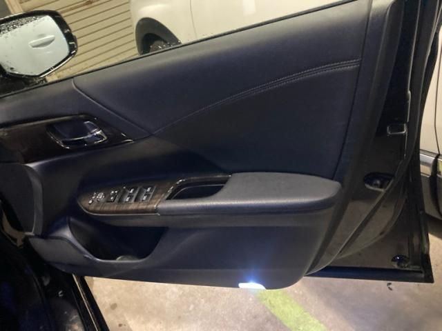 HONDA ACCORD HYBRID 2013 Image 31