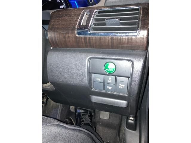 HONDA ACCORD HYBRID 2013 Image 31