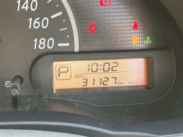 NISSAN MARCH 2017 Image 31