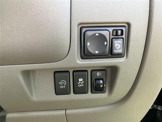 NISSAN MARCH 2017 Image 31