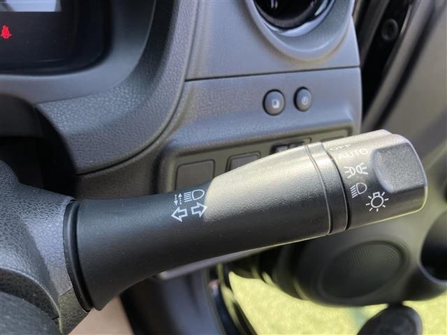 NISSAN NOTE 2018 Image 31