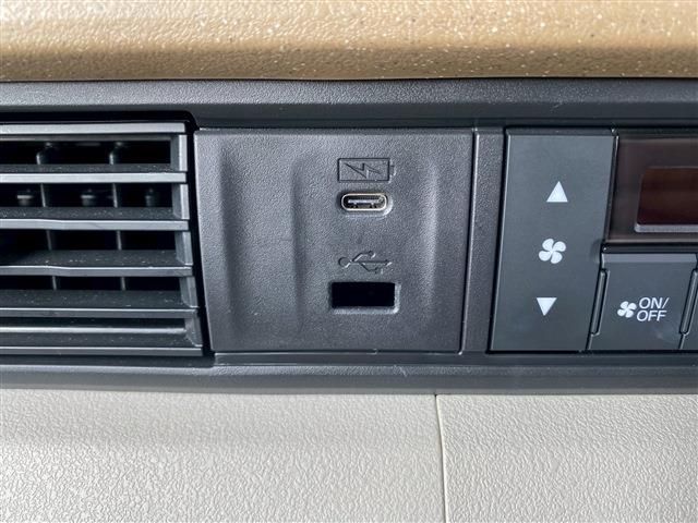 HONDA N BOX 2024 Image 31