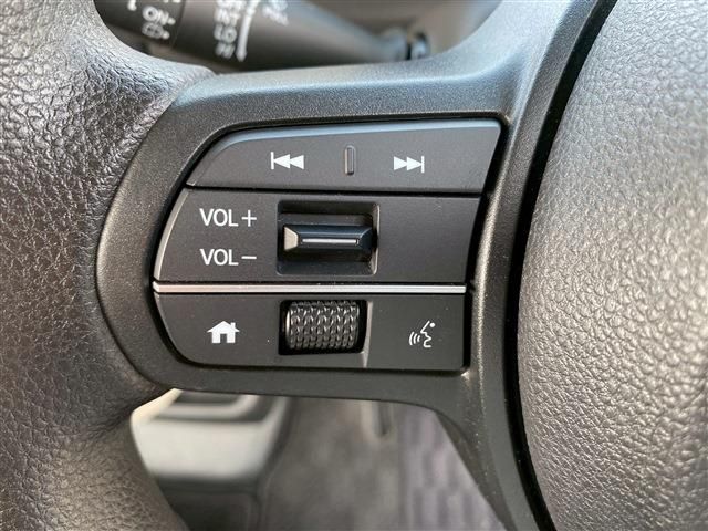 HONDA N BOX 2024 Image 31