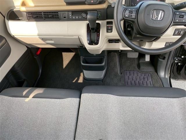 HONDA N BOX 2024 Image 31