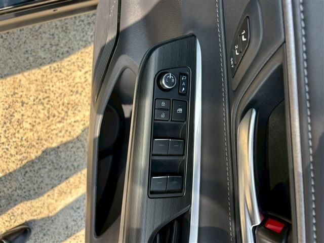 TOYOTA HARRIER HYBRID 2025 Image 31