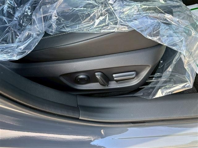 TOYOTA PRIUS 2024 Image 31