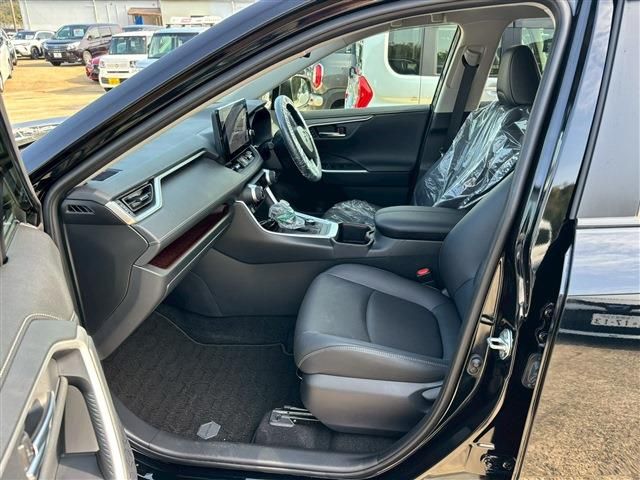 TOYOTA RAV4 HYBRID 4WD 2024 Image 31