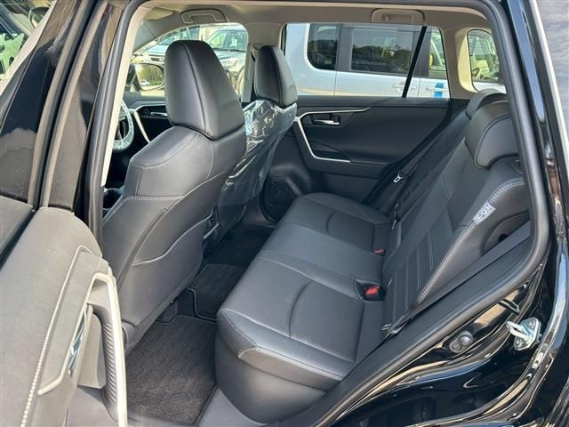 TOYOTA RAV4 HYBRID 4WD 2024 Image 31