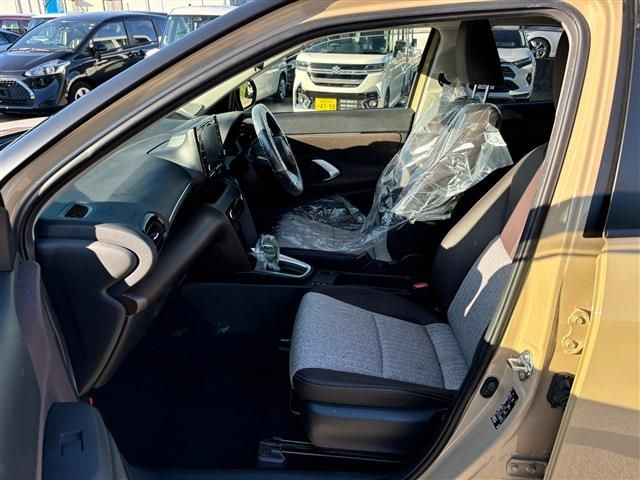 TOYOTA YARIS CROSS HYBRID 2022 Image 31