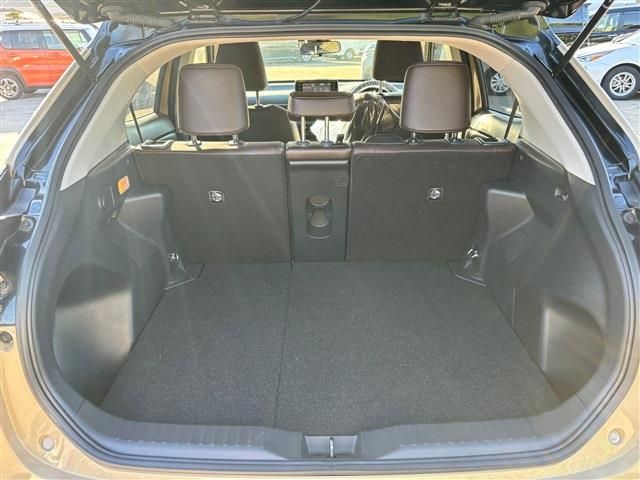 TOYOTA YARIS CROSS HYBRID 2022 Image 31