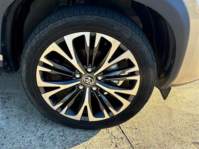 TOYOTA YARIS CROSS HYBRID 2022 Image 31