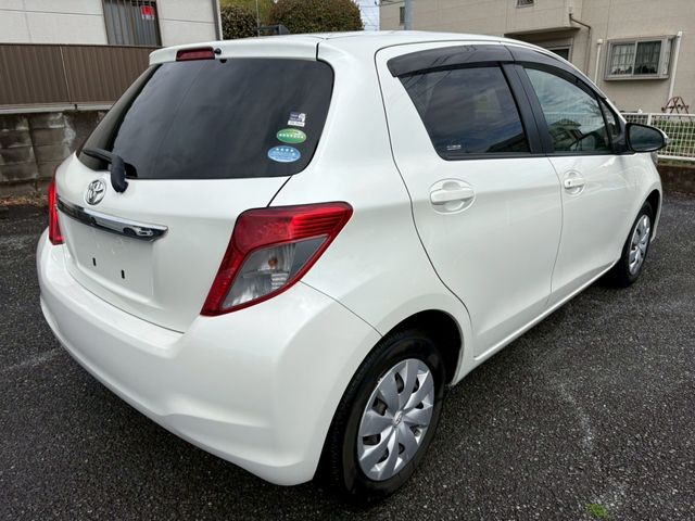 TOYOTA VITZ 2012 Image 31