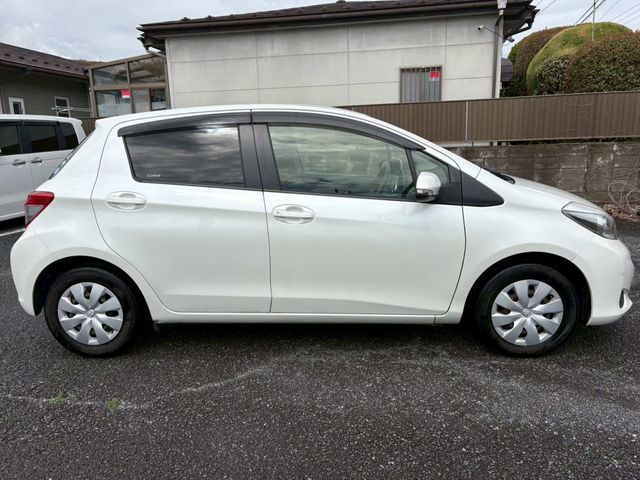 TOYOTA VITZ 2012 Image 31