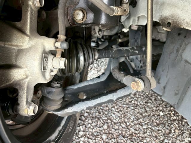 TOYOTA VITZ 2012 Image 31